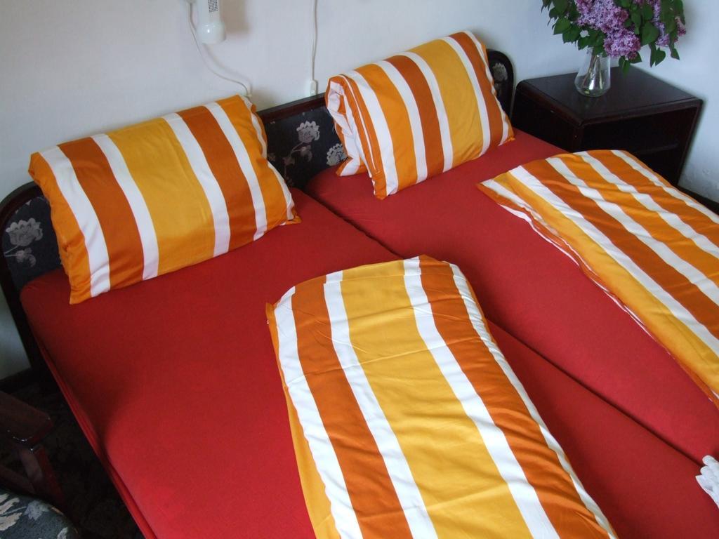 Aranyhid Hotel Balatonboglar Ruang foto
